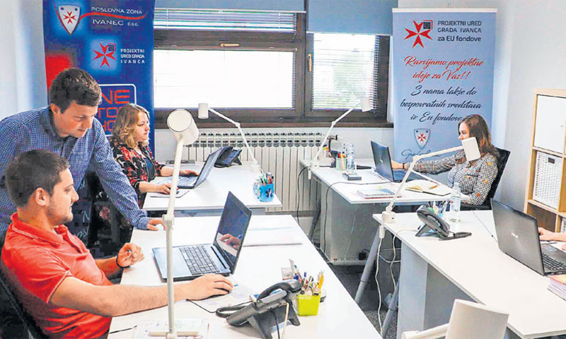 Gradske službe zajedno s tvrtkom Poslovna zona i Projektnim uredom za EU fondove prate investitore o