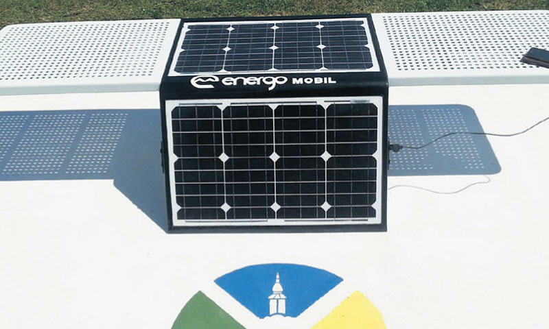 Energomobilova Easy-T klupa u Novom Marofu