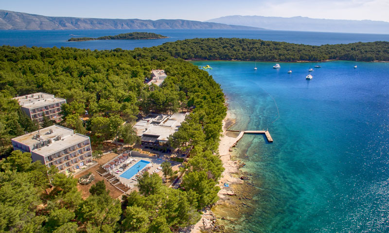 Turističko naselje Adriatic izgrađeno je još 1967., uspješno je poslovalo do početka 90-ih