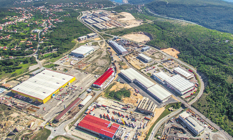 Brojna nova gradilišta, koja iz dana u dan mijenjaju sliku zone, dokaz su ostvarenja velike vizije