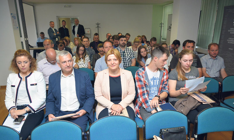 Poduzetnici su sa zanimanjem slušali iskustva kolega o poslovanju /Damir Špehar/PIXSELL