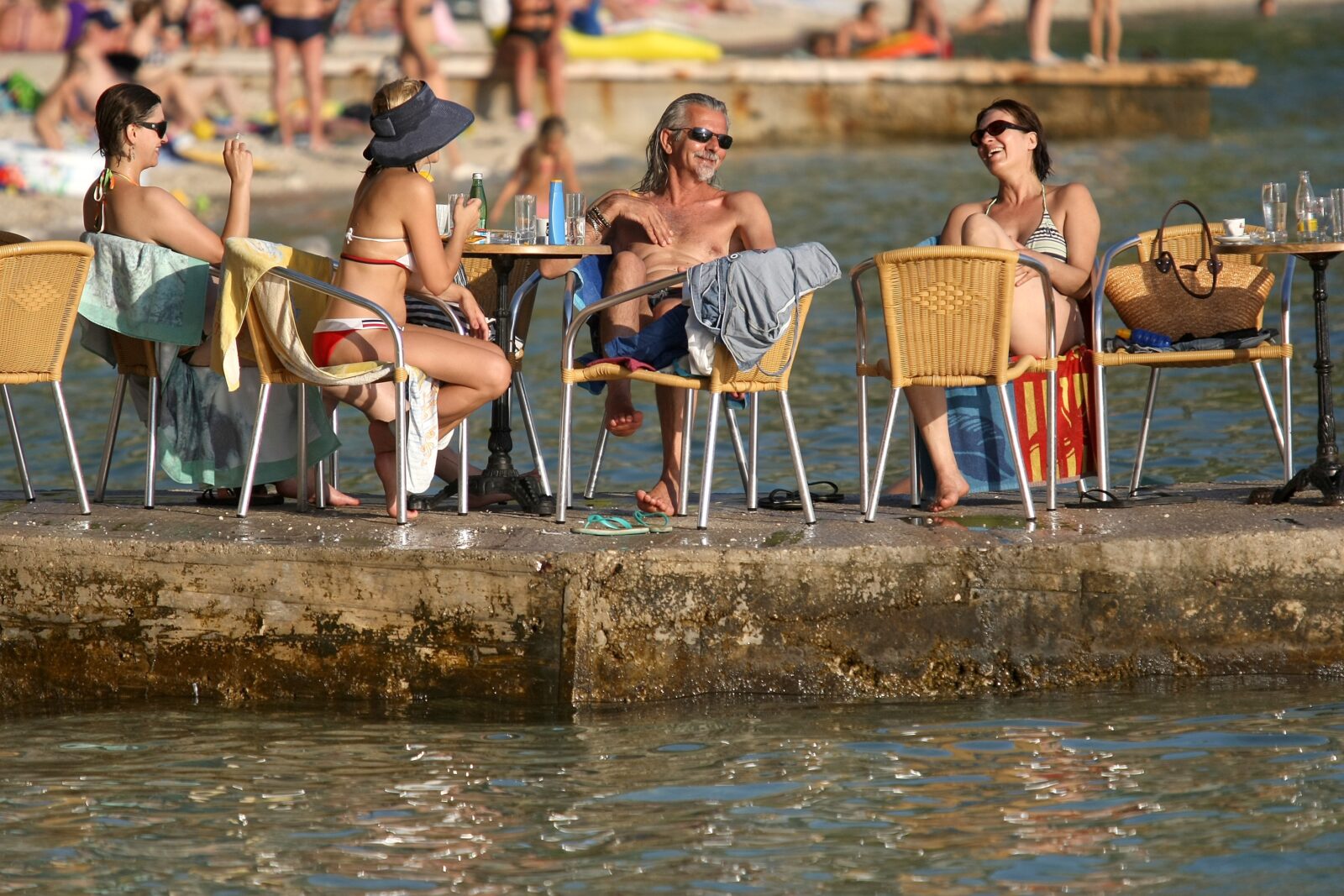 Foto: Davor Javorovic/PIXSELL (Turisti na osmijeh uzvraćaju osmijehom)