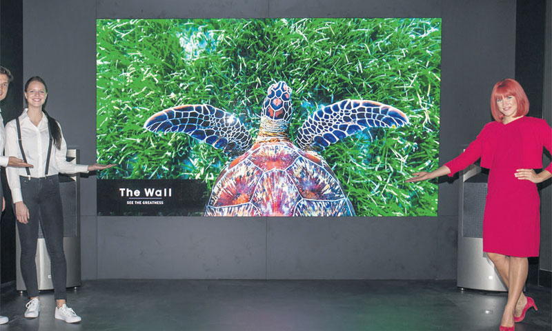 Impresivna pozornica zauzimala je cijeli paviljon izložbenoga prostora u Berlinu/Martina Strukić