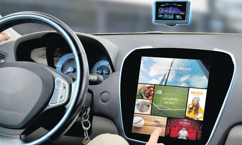 Uz povećanje broja povezanih vozila, rast će i sigurnosni problemi/FOTOLIA