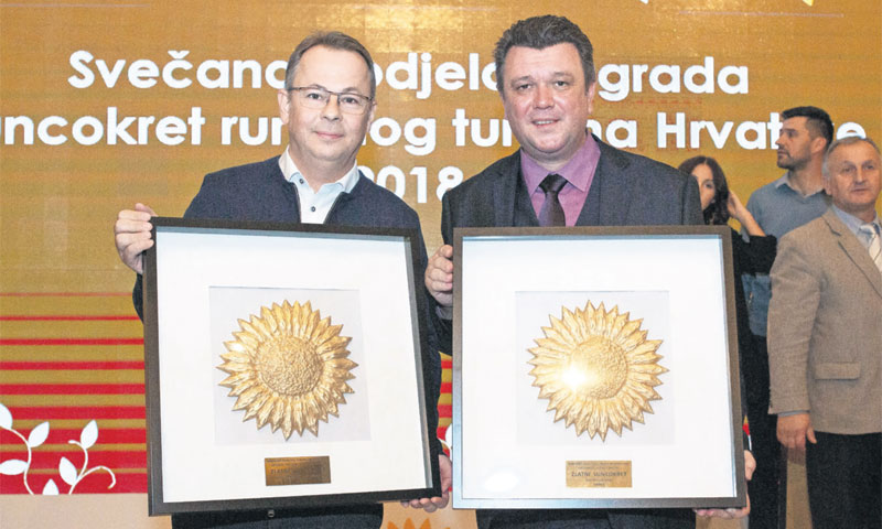 Andrija Polić iz Stella Croatice i Franjo Toljanić, vinotel Gospoja Vrbnik /Robert Anić/PIXSELL