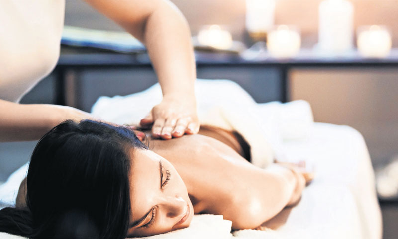 Zainteresirani se mogu prijaviti na službenim mrežnim stranicama Učilišta Galbanum i portala EduCent