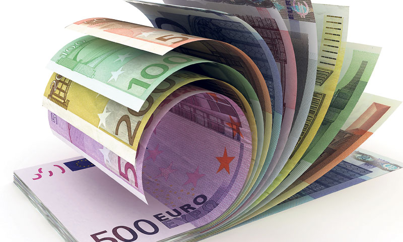 Bez turneje i prije očekivanja ministar ponudio euroobveznice/Fotolia