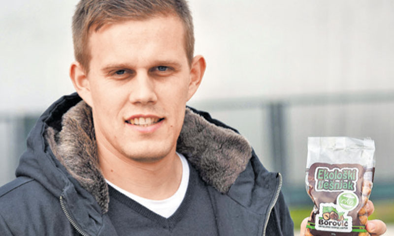 Ivan Borović danas ima uspješnu proizvodnju lješnjaka/V. Žganec Rogulja/PIX