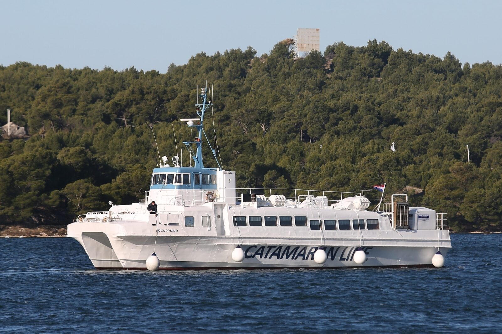 Dolazak oštećenog katamarana Komiža u remontno brodogradilište, Foto: Duško Marušić / Pixsell