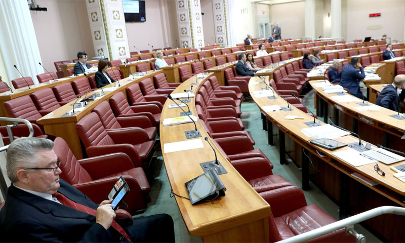 Koalicijski partneri podržavaju dizanje praga za najvišu stopu poreza na dohodak/Patrik Macek/PIXSEL