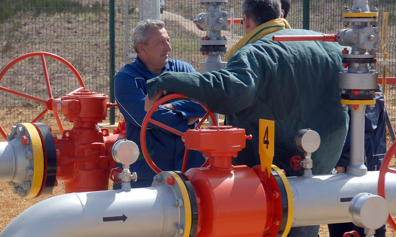 Plin bi četirima cijevima išao iz Rusije pod Crnim morem prema Maloj Aziji i onda za Grčku, Bugarsku