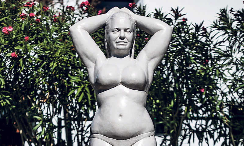 Spomenik neisklesanom tijelu od ljeta je na splitskim Bačvicama