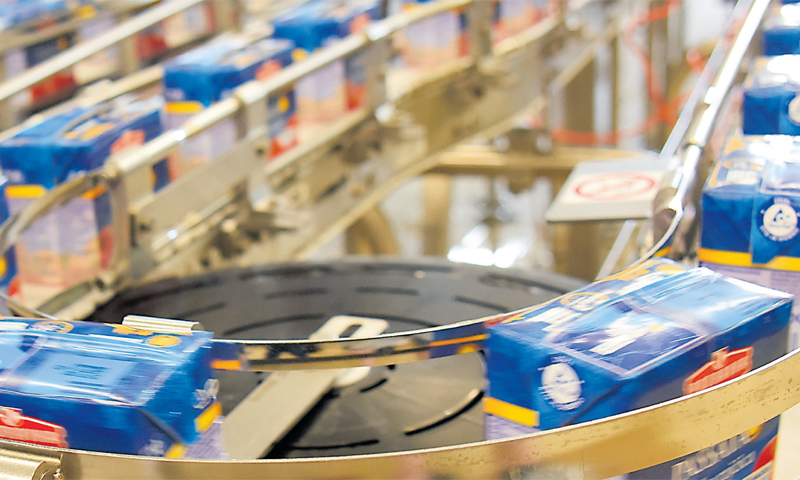 Vlade od 2012. pa nadalje poduzimaju određene korake da bi olakšale uvoz radne snage, no to ide pres