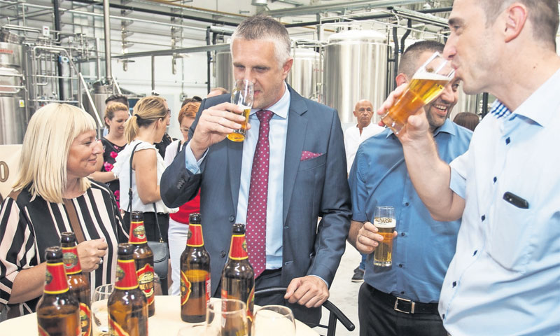 Vodstva Zapija, K pivovari i grada Vukovara nazdravljaju investiciji/Davor Javorović/PIXSELL