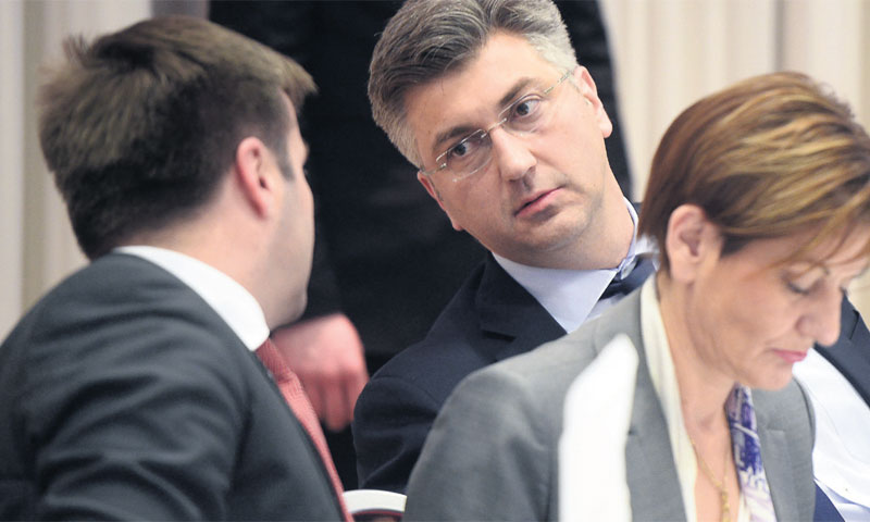 Ministar energetike Tomislav Čorić s premijerom i potpredsjednicom Vlade Dalić/Patrik Macek/PIXSELL