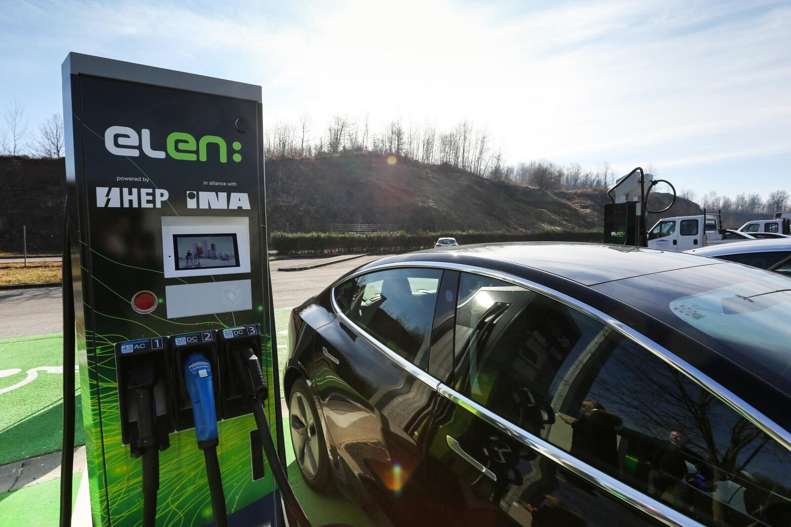 Otvorene nove HEP-ove punionice na odmaralištu Vukova Gorica