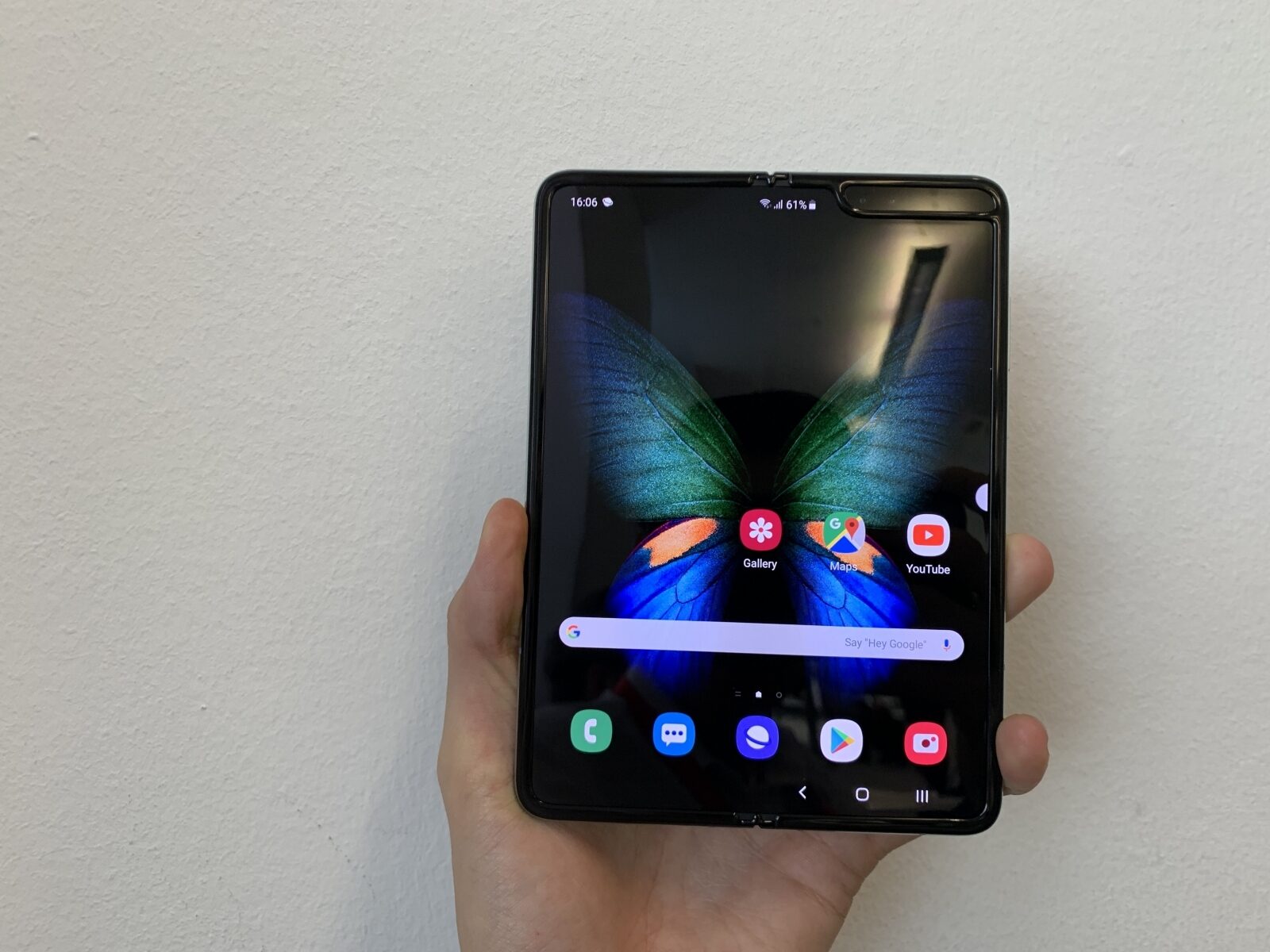 Delayed Samsung Galaxy Fold release date