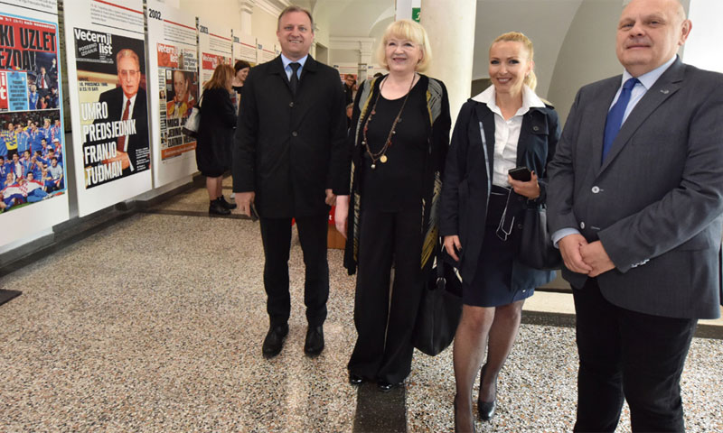 Branko Dukić, Dijana Vican, Andrea Borošić i Renato Ivanuš na izložbi u Zadru/Foto