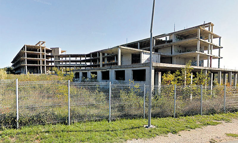 Na mjestu zgrade odmarališta ‘Servo Mihalj’, koju je kupac morao ukloniti, trebao je niknuti turisti