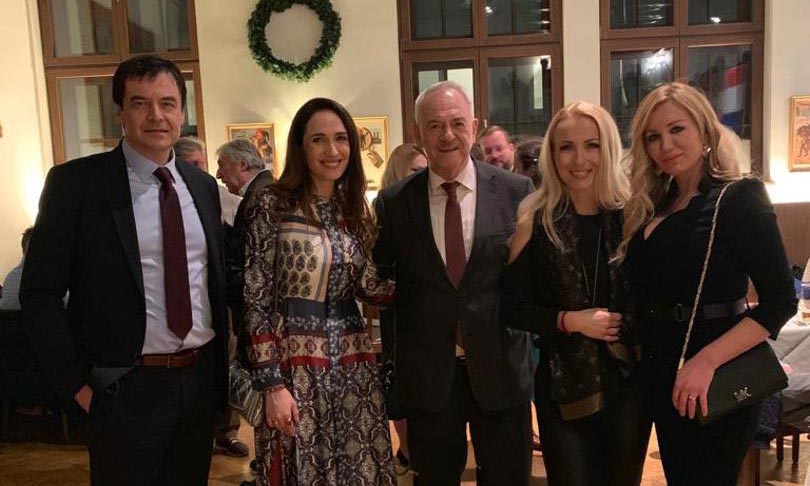 Potpredsjednik HGK za poljoprivredu i turizam Dragan Kovačević, voditeljica HTZ-a u Munchenu Nera Mi