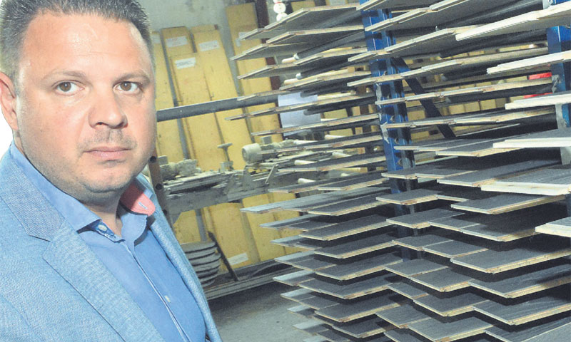 Daniel Smiljanić, vlasnik Pan parketa iz Orahovice/Ivica Galović/ PIXSELL