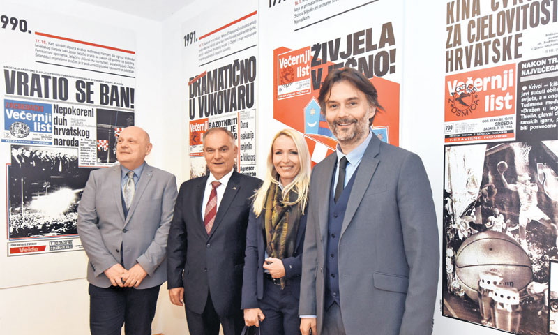 Renato Ivanuš, Blaženko Boban, Andrea Borošić i Dražen Klarić na otvorenju Večernjakove izložbe u Sp