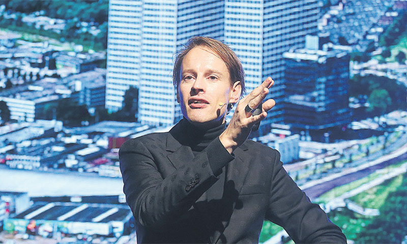 Nizozemski umjetnik i inovatora Daan Roosegaarde predstavio je svoje inovacije/Goran Stanzl/PIXSELL