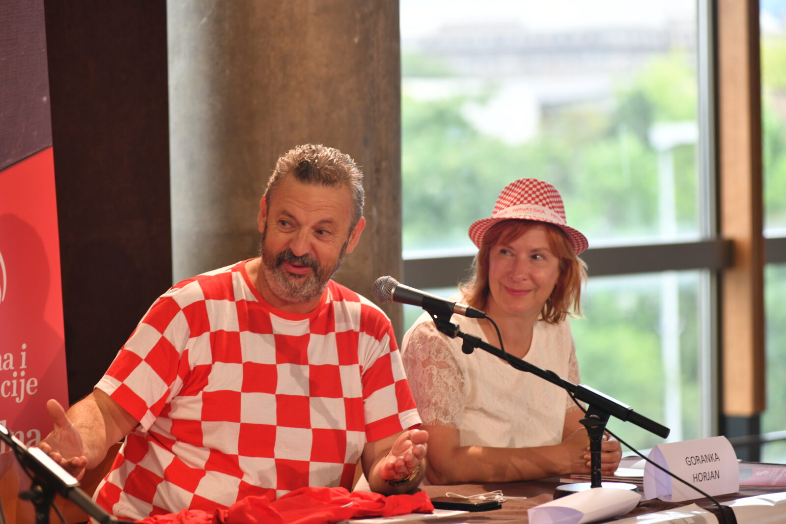 FOTO: PRESS