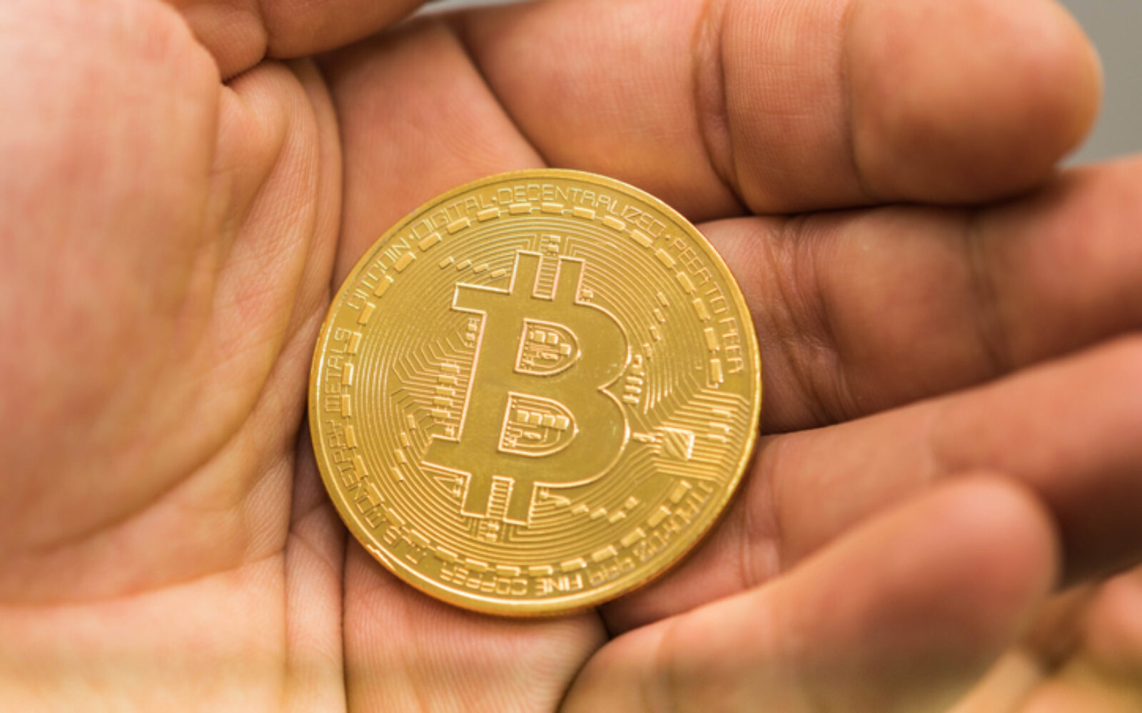 kako uložiti 10000 evra u kripto valutu bitcoin] milijunaš