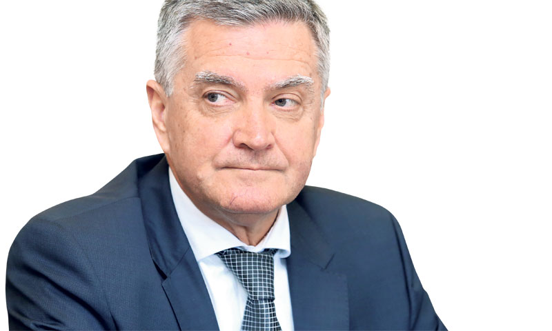 Gradonačelniku Željku Buriću drago je što se zapošljavaju mladi/Duško Jaramaz/PIXSELL