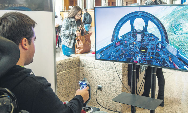 Posjetitelji sajma mogli su isprobati i simulator letenja avionom MiG-21