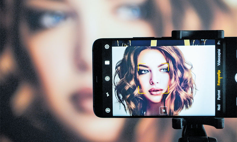 Od ulaska na hrvatsko tržište, 2015. kad je zabilježio prihod od 320,6 milijuna kuna, Huawei kontinu