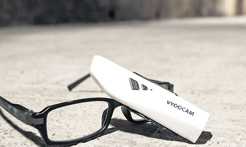 Vyoocam je hardver startup koji radi na nosivoj kameri za prijenos videa putem interneta iz prvog li