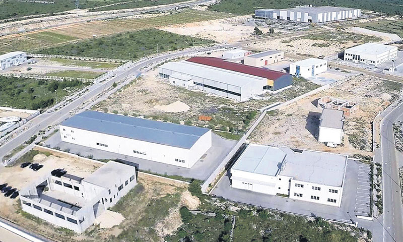 Na Podima su smještene mahom proizvođačke djelatnosti