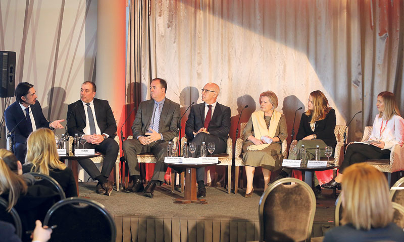 Moderator panela Mislav Šimatović, Ivo Bilić, Frano Matušić, Vlado Prskalo, Ivanka Springer, Ivana B