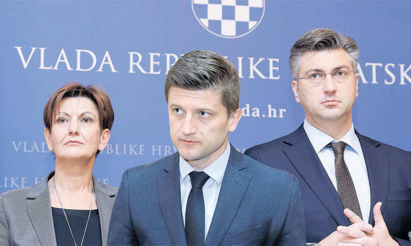 Potpredsjednica Vlade Martina Dalić, ministar financija Zdravko Marić i premijer Andrej Plenković/ M