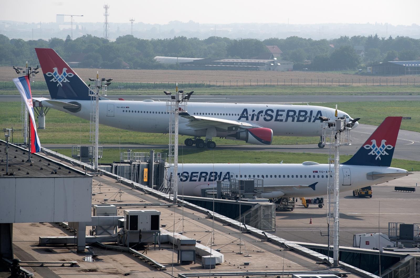 Airserbia com купить билет. A330 Air Serbia. Авиапарк авиакомпании Эйр Сербия. Air Serbia фото. Е195 AIRSERBIA.