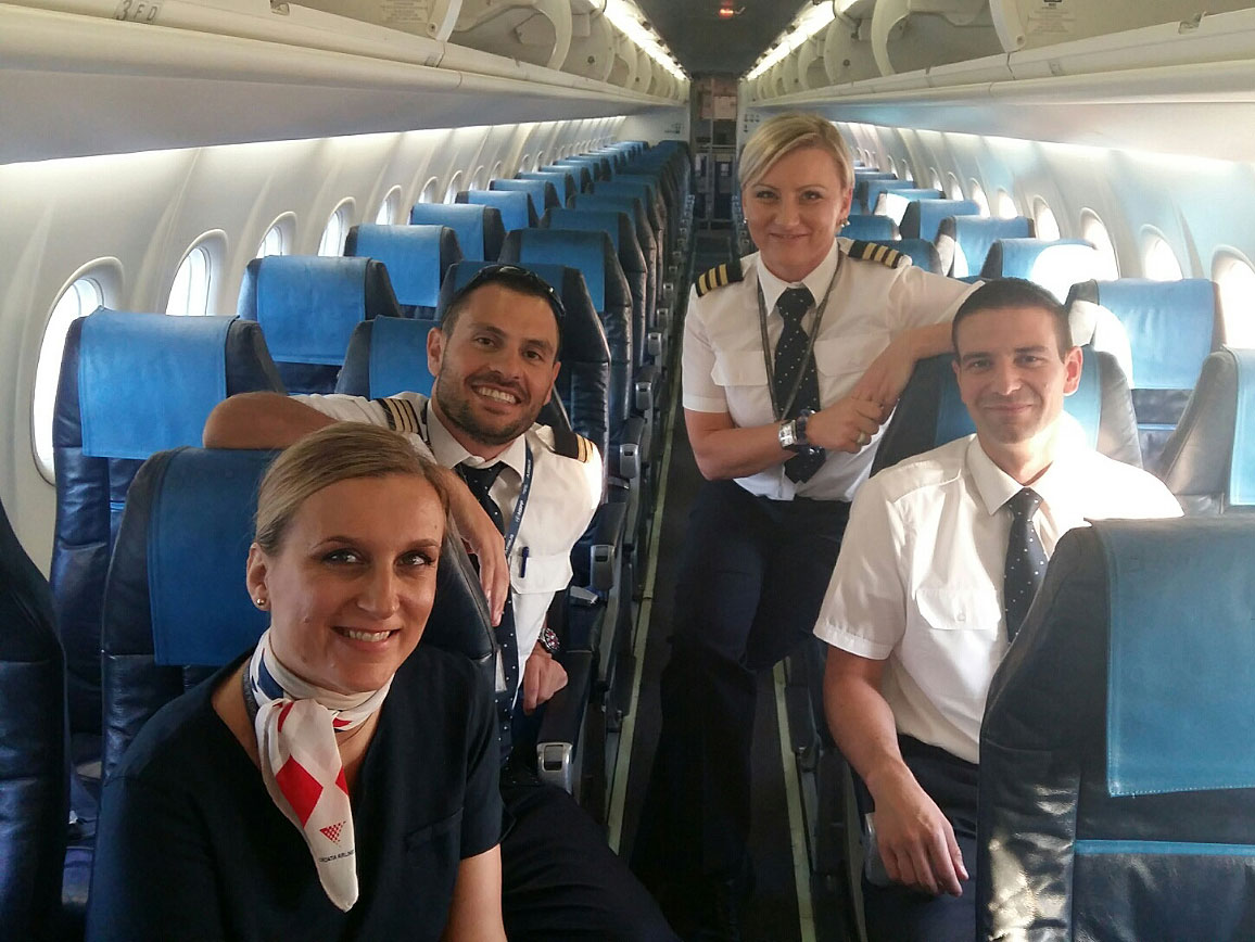 Foto: Kristina Mlinarić postala je prva kapetanica Crotia Airlinesa