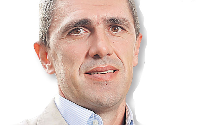 Mate Miliša uređuje 200 ha državnog zemljišta  bademe/Tomislav Miletić/PIXSELL