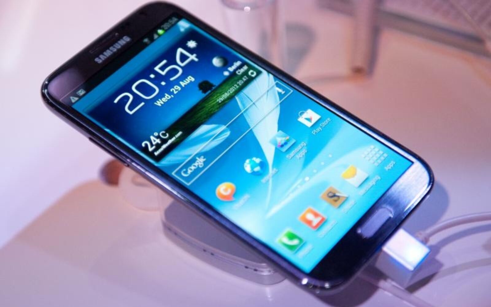 Самсунг какой лучше купить 2024 телефон. Samsung Galaxy 2012. Самсунг галакси 2013. Samsung Galaxy 2013 года. Samsung Galaxy 2011.