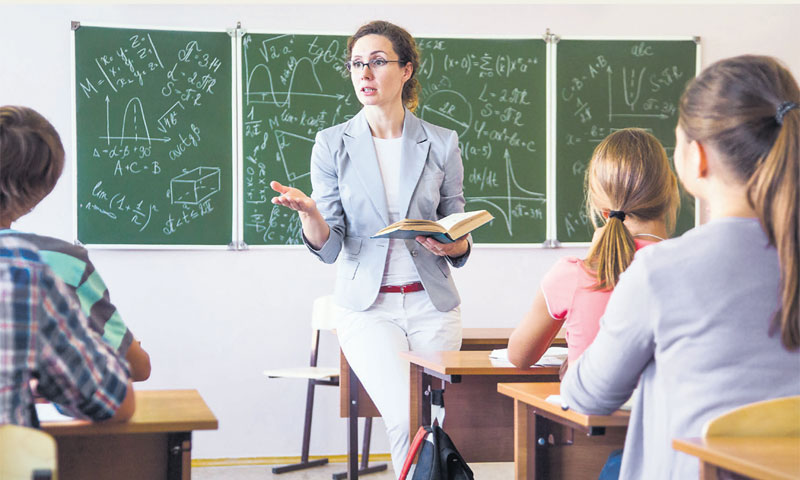 Nastavnici i profesori su oni koji reformu školstva moraju iznijeti na svojim leđima/FOTOLIA