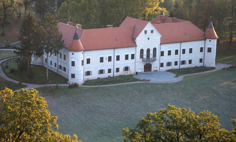 Novi dvori su značajan turističko-kulturni projekt