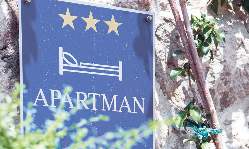 Do 30. studenoga  odobreno je 69 kredita čiji ukupan iznos premašuje osam milijuna kuna Grgo Jelavic