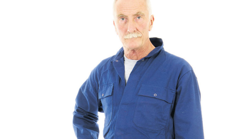 Prosječna dob 136.000 njemačkih radnika Mercedesa je 44,7 godina/FOTOLIA