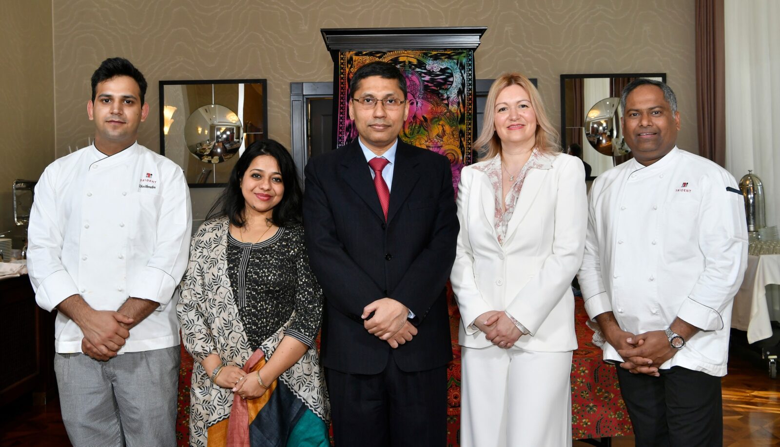 otvorenje Tjedan chefovi i veleposlanik i supruga i direktorica