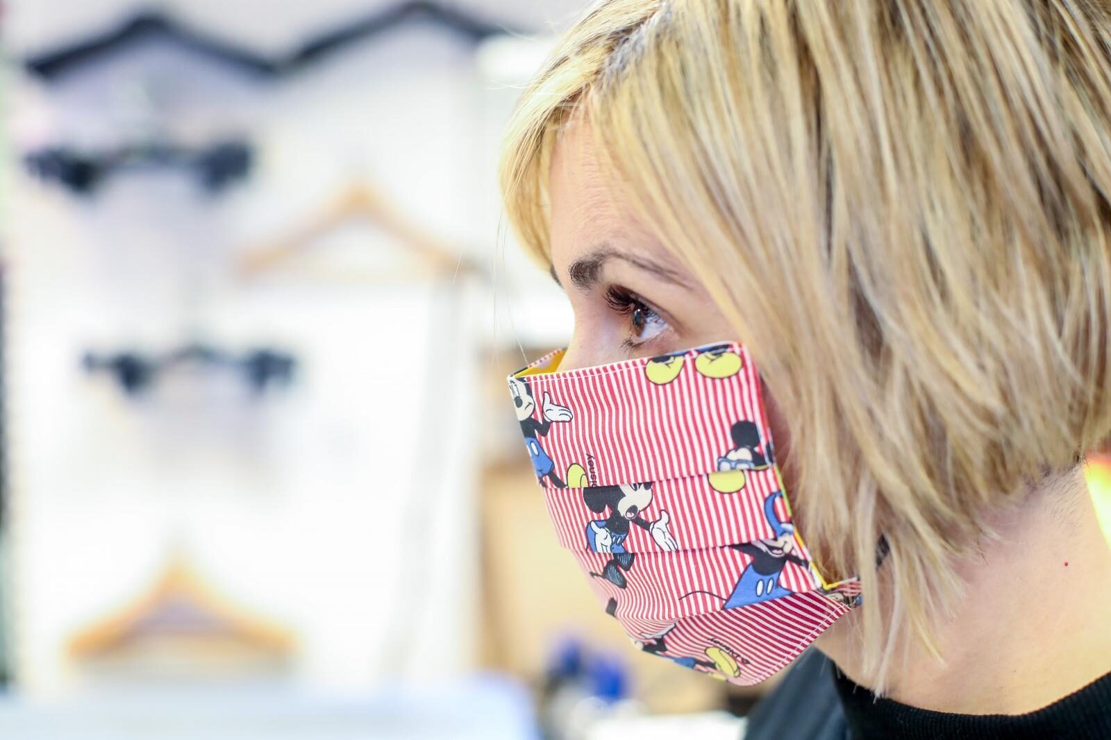 Zagreb: Domaći dizajner kreirao maske 'protiv' koronavirusa