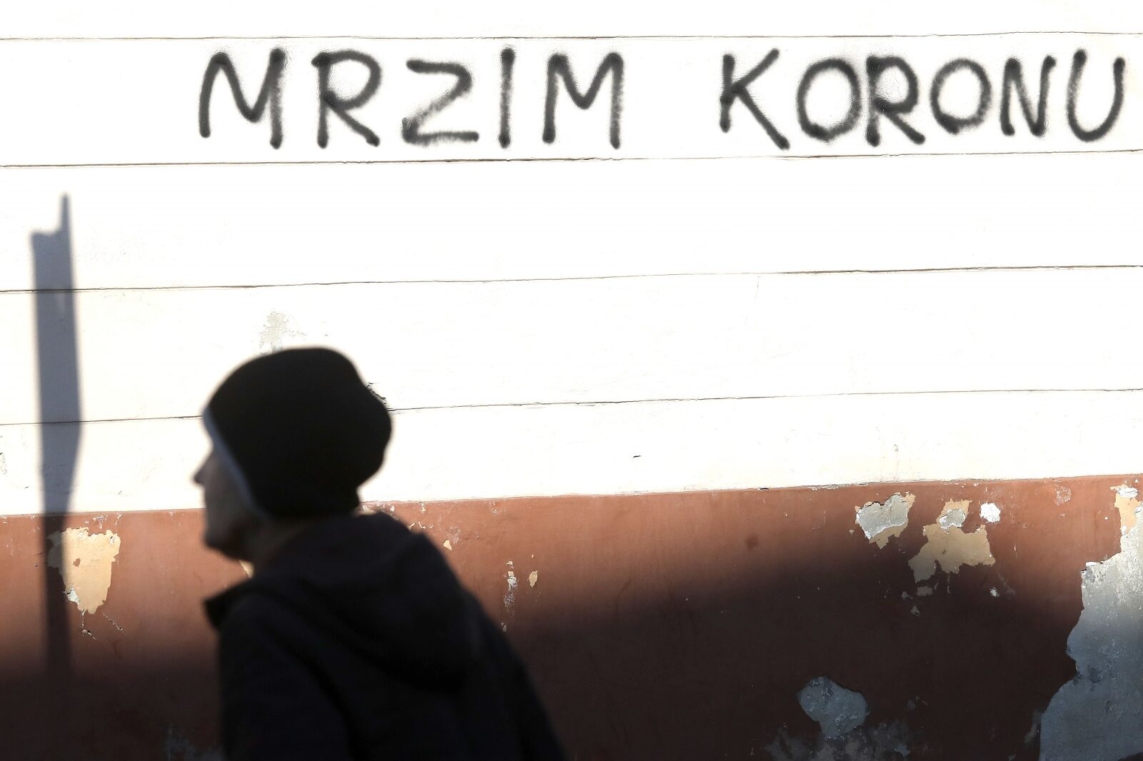 Zagreb: Osvanuo grafit Mrzim koronu