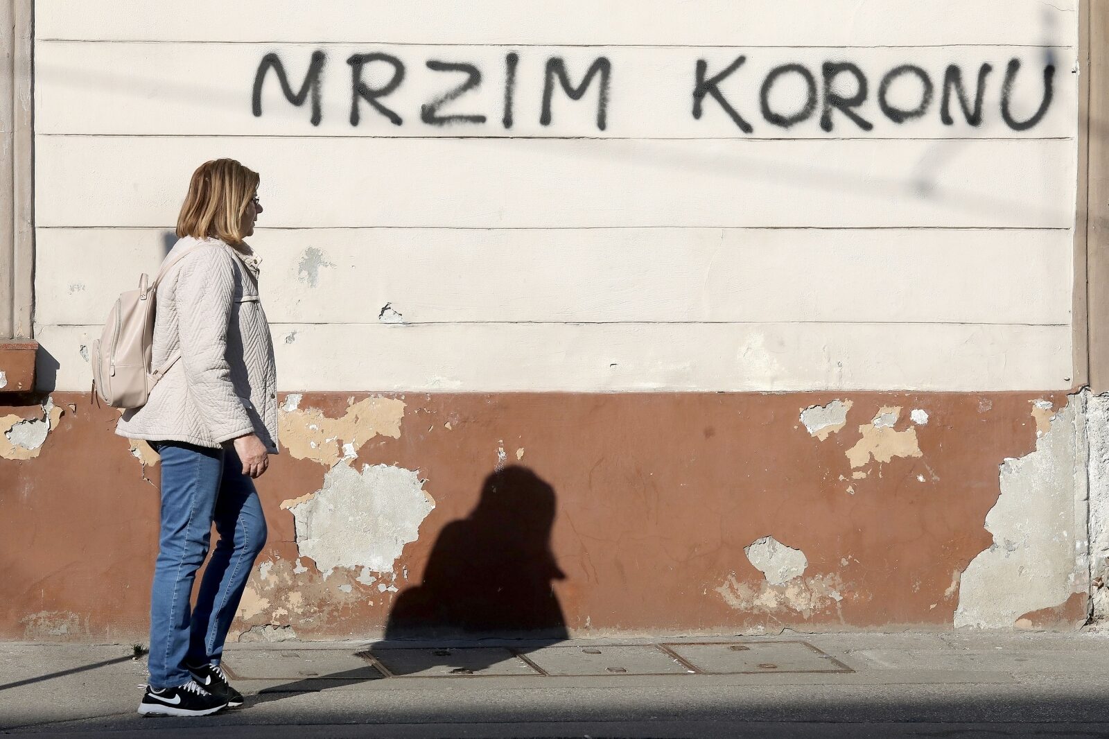 Zagreb: Osvanuo grafit Mrzim koronu