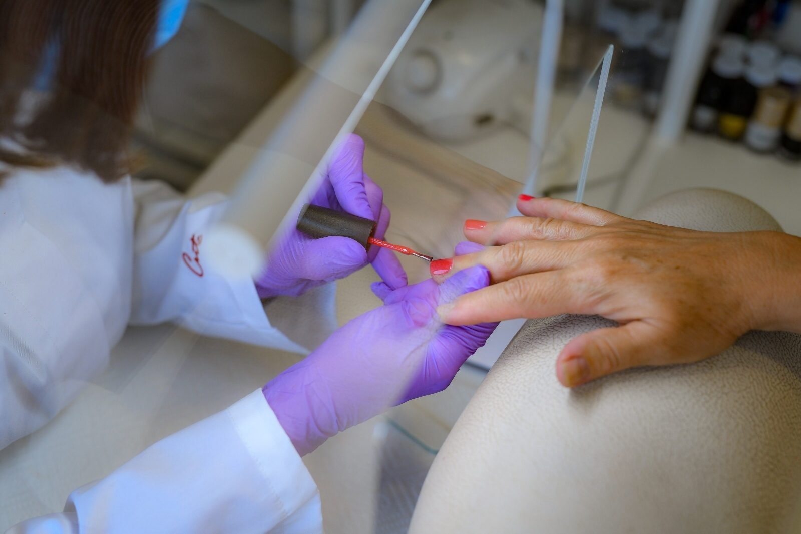 Rad u kozmetičkom salonu u doba pandemije koronavirusa