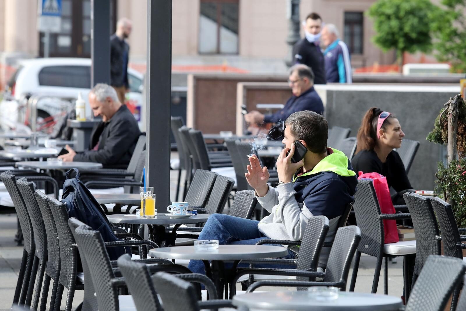 Zagreb: Kafićima i restoranima od danas dozvoljen rad